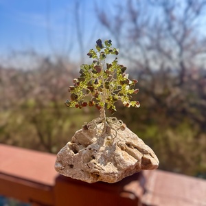 Fa ásványból, Bonsai kristály Ékszerfa szerencsefa, életfa, pénzfa, kristályfa zöld kvarc kövekből drágakő fa - otthon & életmód - dekoráció - asztal és polc dekoráció - gyöngyfa, ásványfa - Meska.hu