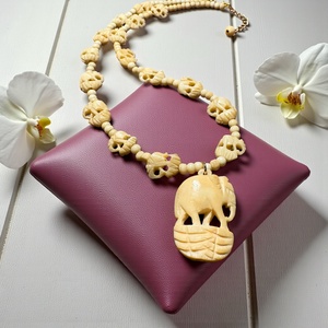 Régi csont nyaklánc, elefánt csont ékszer, retro vintage ékszer, midcentury ékszer, nyaklánc, nyakék 70-es évekből, Ékszer, Ékszerszett, Ékszerkészítés, MESKA