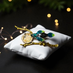 Madár Vintage BROSS az 1980-as évekből, gyönyörű elegáns strasszos kitűző, pin szövetkabátra, blúzra,  blézerre - ékszer - kitűző és bross - Meska.hu