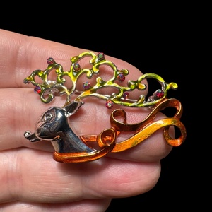 Szarvas Vintage BROSS az 1980-as évekből, gyönyörű elegáns strasszos kitűző, pin szövetkabátra, blúzra,  blézerre - ékszer - kitűző és bross - Meska.hu