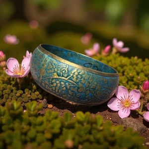 Színes hippi vintage réz karperec a 70-es évekből � eredeti retró bohém ékszer gyűjtőknek és egyedi stílus kedvelőknek - ékszer - karkötő - karperec - Meska.hu