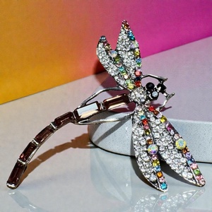 Szitakötő Vintage BROSS az 1980-as évekből, gyönyörű elegáns strasszos kitűző, pin szövetkabátra, blúzra,  blézerre - Meska.hu