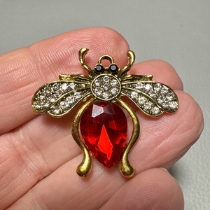 Retro BROSS az 1980-as évekből, gyönyörű elegáns strasszos kitűző, pin szövetkabátra, blúzra,  blézerre szép kitűző, Ékszer, Kitűző és Bross, Ékszerkészítés, MESKA