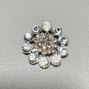 Vintage BROSS az 1980-as évekből, gyönyörű elegáns strasszos kitűző, pin szövetkabátra, blúzra,  blézerre retro kitűző, Ékszer, Kitűző és Bross, Ékszerkészítés, MESKA