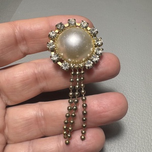 Vintage BROSS az 1980-as évekből, gyönyörű elegáns strasszos kitűző, pin szövetkabátra, blúzra,  blézerre retro kitűző, Ékszer, Kitűző és Bross, Ékszerkészítés, MESKA