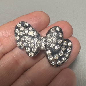 Vintage BROSS az 1980-as évekből, gyönyörű elegáns strasszos kitűző, pin szövetkabátra, blúzra,  blézerre retro kitűző, Ékszer, Kitűző és Bross, Ékszerkészítés, MESKA