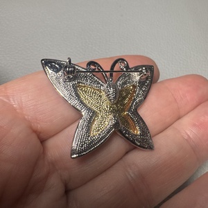 Vintage BROSS az 1980-as évekből, gyönyörű elegáns strasszos kitűző, pin szövetkabátra, blúzra,  blézerre retro kitűző - ékszer - kitűző és bross - Meska.hu