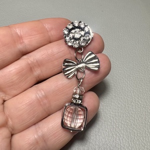 Vintage BROSS az 1980-as évekből, gyönyörű elegáns strasszos kitűző, pin szövetkabátra, blúzra,  blézerre retro kitűző, Ékszer, Kitűző és Bross, Ékszerkészítés, MESKA