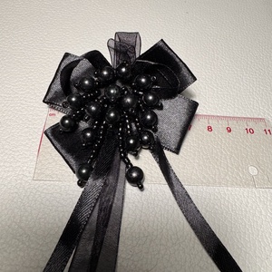 Vintage BROSS az 1980-as évekből, gyönyörű elegáns strasszos kitűző, pin szövetkabátra, blúzra,  blézerre retro kitűző - ékszer - kitűző és bross - Meska.hu