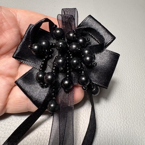 Vintage BROSS az 1980-as évekből, gyönyörű elegáns strasszos kitűző, pin szövetkabátra, blúzra,  blézerre retro kitűző - ékszer - kitűző és bross - Meska.hu