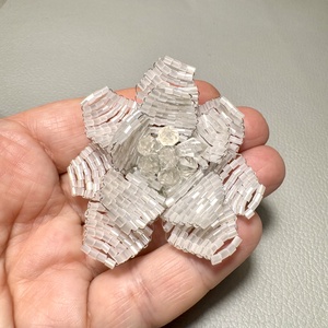 Vintage BROSS az 1980-as évekből, gyönyörű elegáns strasszos kitűző, pin szövetkabátra, blúzra,  blézerre retro kitűző, Ékszer, Kitűző és Bross, Ékszerkészítés, MESKA