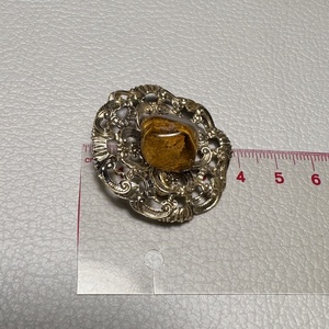 Vintage BROSS az 1980-as évekből, gyönyörű elegáns strasszos kitűző, pin szövetkabátra, blúzra,  blézerre retro kitűző - ékszer - kitűző és bross - Meska.hu