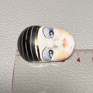 Vintage BROSS az 1980-as évekből, gyönyörű elegáns strasszos kitűző, pin szövetkabátra, blúzra,  blézerre retro kitűző - ékszer - kitűző és bross - Meska.hu