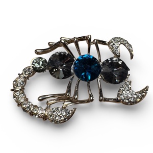 Skorpió Vintage BROSS az 1980-as évekből, gyönyörű elegáns strasszos kitűző, pin szövetkabátra, blúzra,  blézerre, Ékszer, Kitűző és Bross, Ékszerkészítés, MESKA