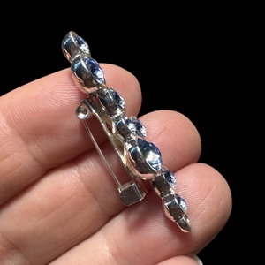 Vintage BROSS az 1980-as évekből, gyönyörű elegáns strasszos kitűző, pin szövetkabátra, blúzra,  blézerre retro kitűző - ékszer - kitűző és bross - Meska.hu