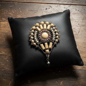 Vintage BROSS az 1980-as évekből, gyönyörű elegáns strasszos kitűző, pin szövetkabátra, blúzra,  blézerre retro kitűző, Ékszer, Kitűző és Bross, Ékszerkészítés, MESKA