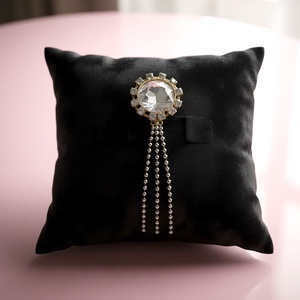 Vintage BROSS az 1980-as évekből, gyönyörű elegáns strasszos kitűző, pin szövetkabátra, blúzra,  blézerre retro kitűző, Ékszer, Kitűző és Bross, Ékszerkészítés, MESKA