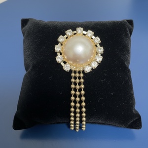 Vintage BROSS az 1980-as évekből, gyönyörű elegáns strasszos kitűző, pin szövetkabátra, blúzra,  blézerre retro kitűző, Ékszer, Kitűző és Bross, Ékszerkészítés, MESKA