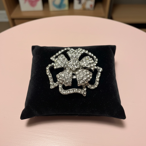 Kristály Virág Vintage BROSS az 1980-as évekből, strasszos kitűző, pin szövetkabátra, blúzra,  blézerre retro kitűző, Ékszer, Kitűző és Bross, Ékszerkészítés, MESKA