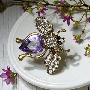 Retro BROSS az 1980-as évekből, gyönyörű elegáns strasszos kitűző, pin szövetkabátra, blúzra,  blézerre szép kitűző, Ékszer, Kitűző és Bross, Ékszerkészítés, MESKA