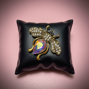 Retro BROSS az 1980-as évekből, gyönyörű elegáns strasszos kitűző, pin szövetkabátra, blúzra,  blézerre szép kitűző, Ékszer, Kitűző és Bross, Ékszerkészítés, MESKA