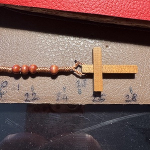 Fa rózsafüzér, Retro kereszt medálos nyaklánc � vintage vallásos ékszer az 1970�80-as évekből - ékszer - nyaklánc - medálos nyaklánc - Meska.hu