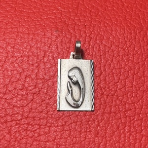 Szűz Mária medál nyakláncra � vintage vallásos ékszer az 1970�80-as évekből - ékszer - nyaklánc - medálos nyaklánc - Meska.hu