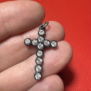 Retro fekete kereszt nyakláncra � vintage vallásos ékszer az 1970�80-as évekből, Ékszer, Nyaklánc, Medálos nyaklánc, Ékszerkészítés, MESKA