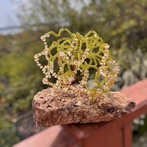 Kristály fa ásványból, Bonsai kristály Ékszerfa szerencsefa, életfa pénzfa, kristályfa peridot kvarc kövekből drágakő fa - otthon & életmód - dekoráció - asztal és polc dekoráció - gyöngyfa, ásványfa - Meska.hu