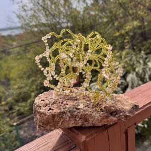 Kristály fa ásványból, Bonsai kristály Ékszerfa szerencsefa, életfa pénzfa, kristályfa peridot kvarc kövekből drágakő fa - otthon & életmód - dekoráció - asztal és polc dekoráció - gyöngyfa, ásványfa - Meska.hu