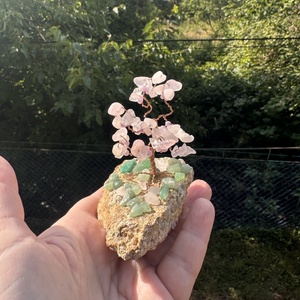 Kristály fa rózsakvarc és aventurin ásványból, Bonsai kristály Ékszerfa szerencsefa, életfa, drágakő fa, pénzfa - otthon & életmód - dekoráció - asztal és polc dekoráció - gyöngyfa, ásványfa - Meska.hu