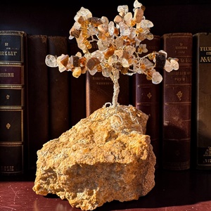 Jáspis, hegyikristály, arany rutil kristály fa, kristály bonsai, ékszerfa, szerencsefa, életfa, pénzfa, kristályfa  - otthon & életmód - dekoráció - asztal és polc dekoráció - gyöngyfa, ásványfa - Meska.hu