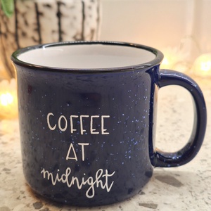 Taylor Swift bögre - Coffee at Midnight - otthon & életmód - konyhafelszerelés, tálalás - tálalás - bögre & csésze - Meska.hu