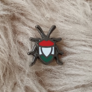 Poloska fém kitűző  - Meska.hu