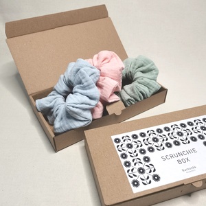 SCRUNCHIE BOX / 3 db-os hajgumi szett / Ajándék Gyereknapra - ruha & divat - hajdísz & hajcsat - hajgumi - Meska.hu