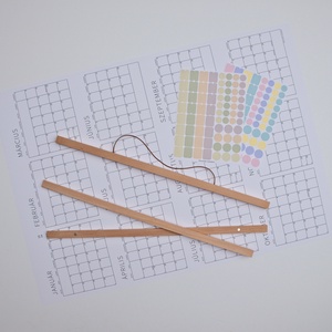 SZETT VI. / 2026. naptári év / naptár + tartó + matrica / Éves, nagyméretű, függőleges tervező - otthon & életmód - papír, írószer - naptár & tervező - Meska.hu