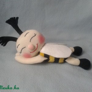 Szundi Kati, pillangó, méhecske - játék & sport - plüssállat & játékfigura - más figura - Meska.hu