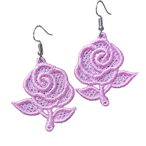 Rózsás fülbevaló , Ékszer, Fülbevaló, Lógó fülbevaló, Ékszerkészítés, Hímzés, MESKA