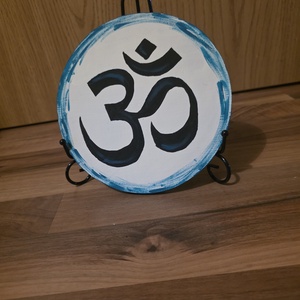 Kézzel festett Om szimbólum dekoráció, újrahasznosított, jógaszoba dekoráció, spirituális  ajándék - otthon & életmód - dekoráció - spiritualitás - mandala - Meska.hu