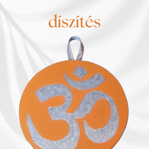 Kézzel festett Om tábla újrahasznosított laminált parkettára falra, polcra dekorációnak narancs-ezüst - otthon & életmód - dekoráció - spiritualitás - mandala - Meska.hu