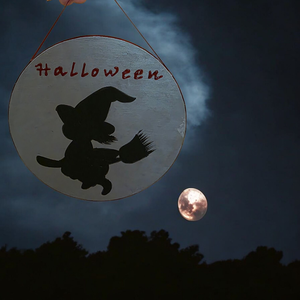 Kézzel festett Halloween dekoráció újrahasznosított laminált parkettából, 3D felirattal - otthon & életmód - dekoráció - halloween - halloweeni dekoráció - Meska.hu