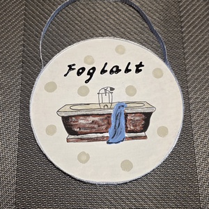 Kézzel festett, kétoldalas tábla,  3D felirat falusi szállásokba, nyaralóba, vendégházba, airbnb-be, lakád-és házavatóra - otthon & életmód - dekoráció - ajtó- és ablak dekoráció - ajtótábla - Meska.hu