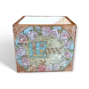 Csipkerózsikás dekorláda - otthon & életmód - dekoráció - asztal és polc dekoráció - díszdoboz - Meska.hu Csipkerózsikás dekorláda - otthon & életmód - dekoráció - asztal és polc dekoráció - díszdoboz - Meska.hu