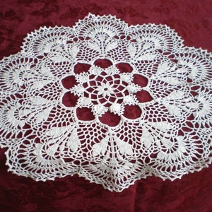 Horgolt terítő 58 cm átmárőjü - otthon & életmód - konyhafelszerelés, tálalás - Meska.hu