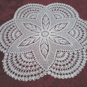 Horgolt terítő 50 cm átmérőjű - Meska.hu