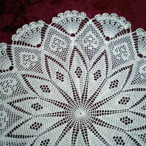 Horgolt terítő 68 cm átmérőjű -  - Meska.hu