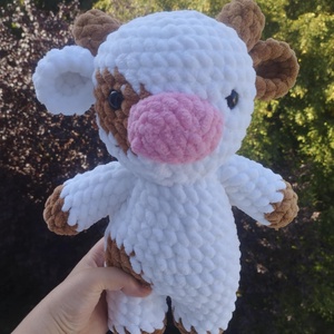 Amigurumi horgolt plüss tehén boci, Játék & Sport, Plüssállat & Játékfigura, Más figura, Horgolás, MESKA