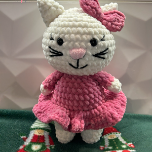 30 cm-es amigurumi horgolt cica, Játék & Sport, Plüssállat & Játékfigura, Cica, Horgolás, MESKA