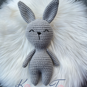 Horgolt amigurumi nyuszi, Játék & Sport, Plüssállat & Játékfigura, Nyuszi, Horgolás, MESKA
