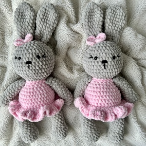 35 cm-es amigurumi horgolt lány nyuszi - játék & sport - plüssállat & játékfigura - nyuszi - Meska.hu